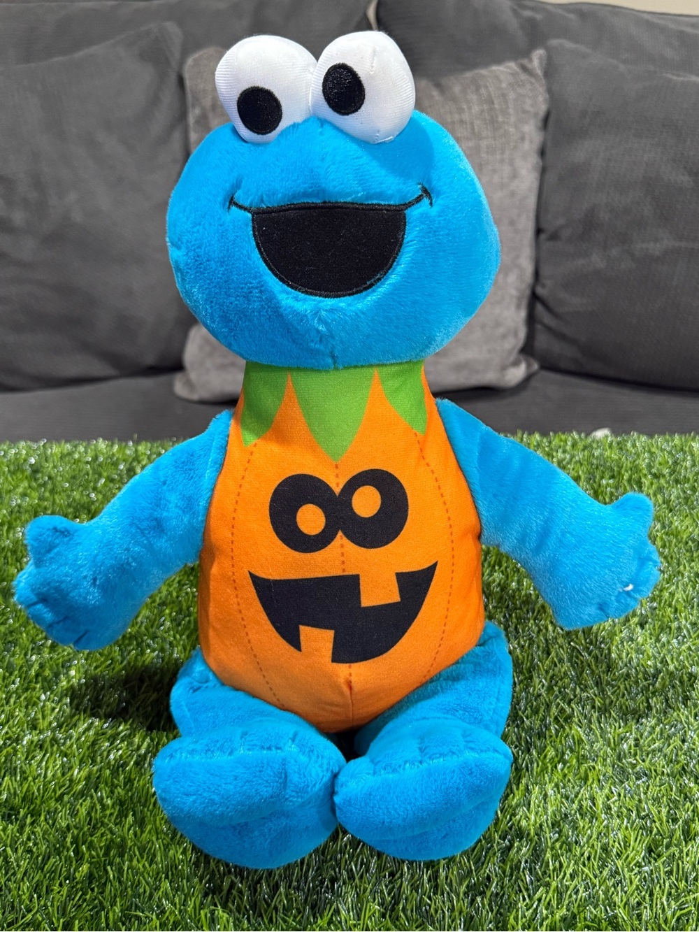 Sesame Street Cookie Monster Plush Pumpkin Halloween 2023 Just Play